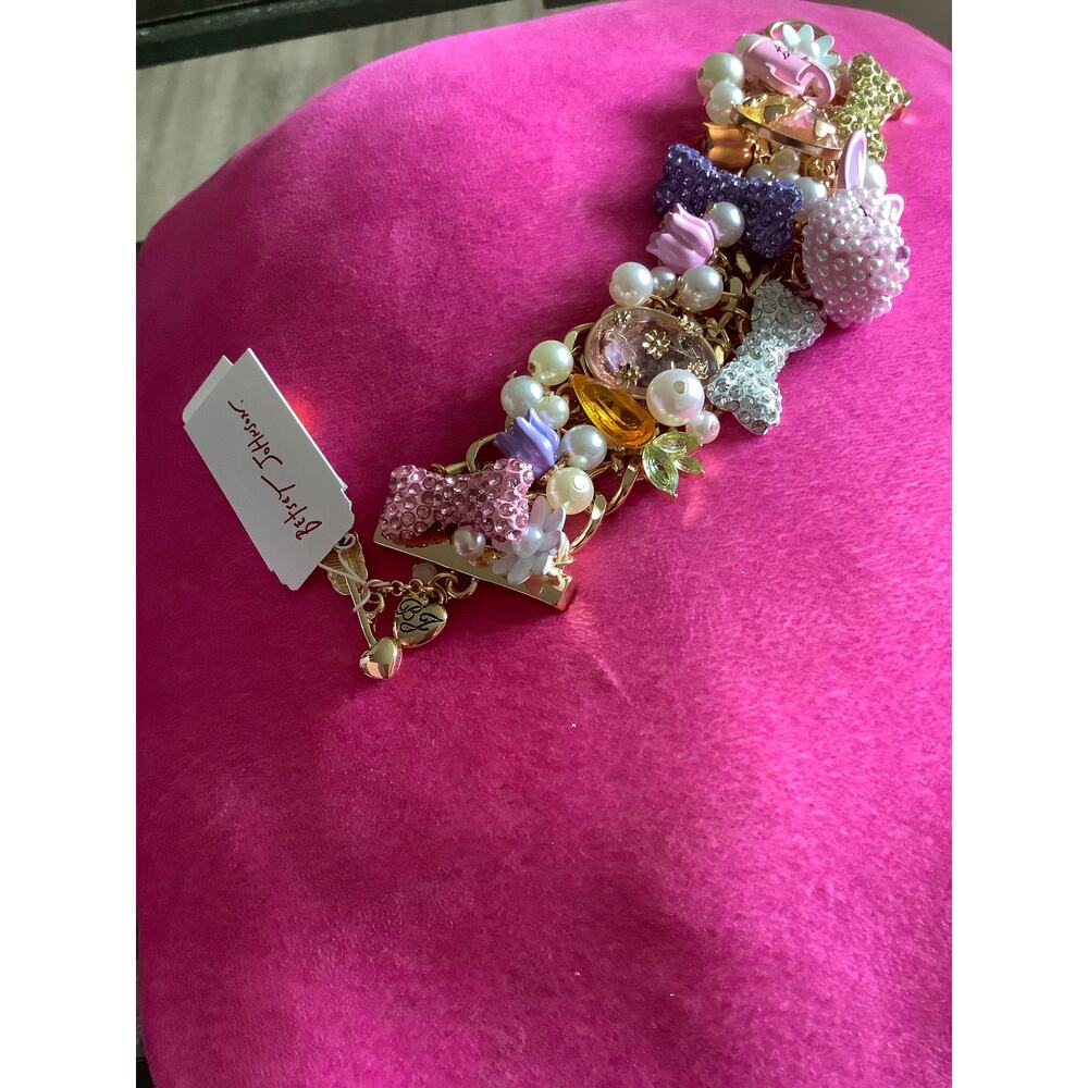 New with tag bracelet lovely rabbit retail price 148 - Picture 2 of 6